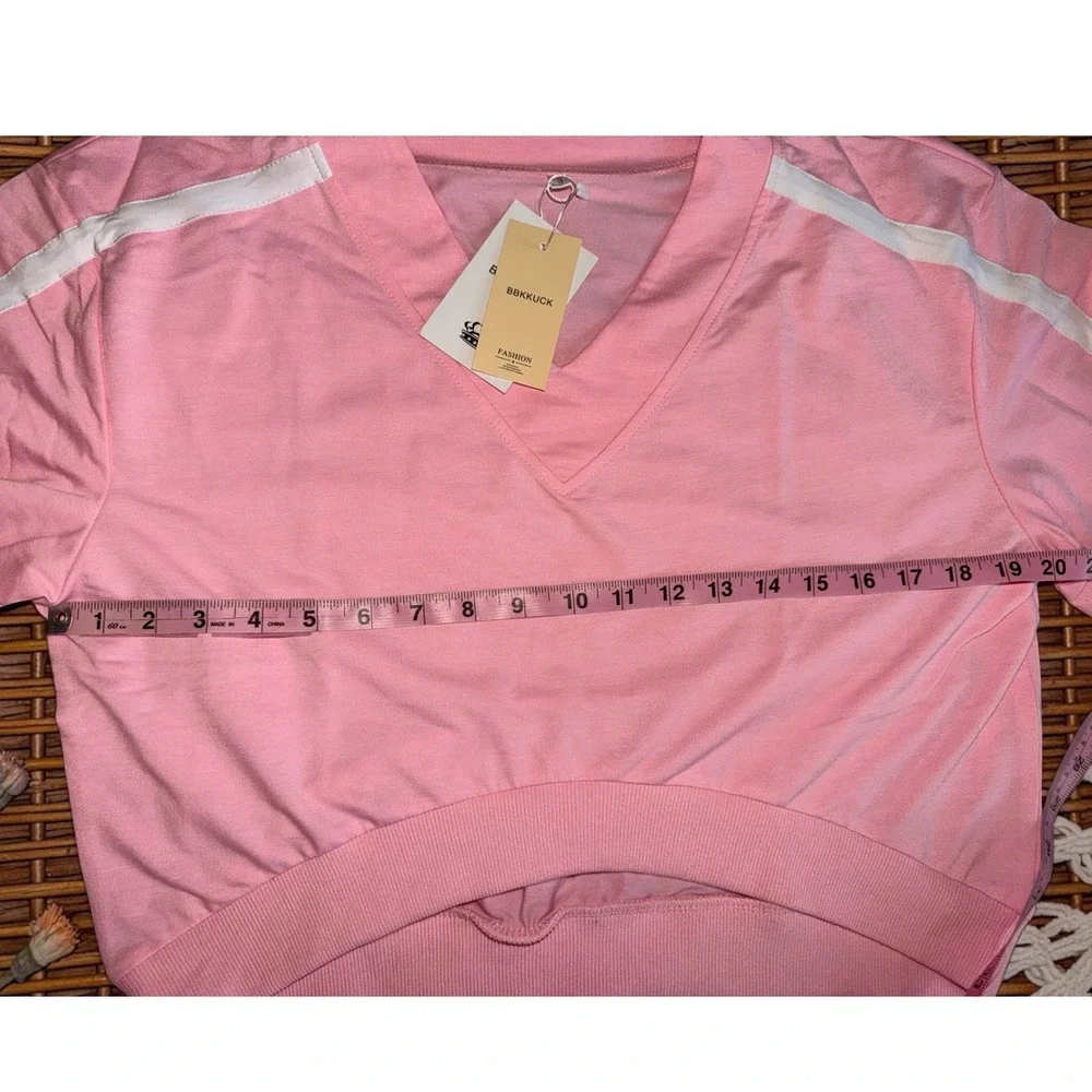 Womens Pink 2 Piece Lounge Set Size Small – Wide Leg‎ Pants & Crop Top  *NWT*